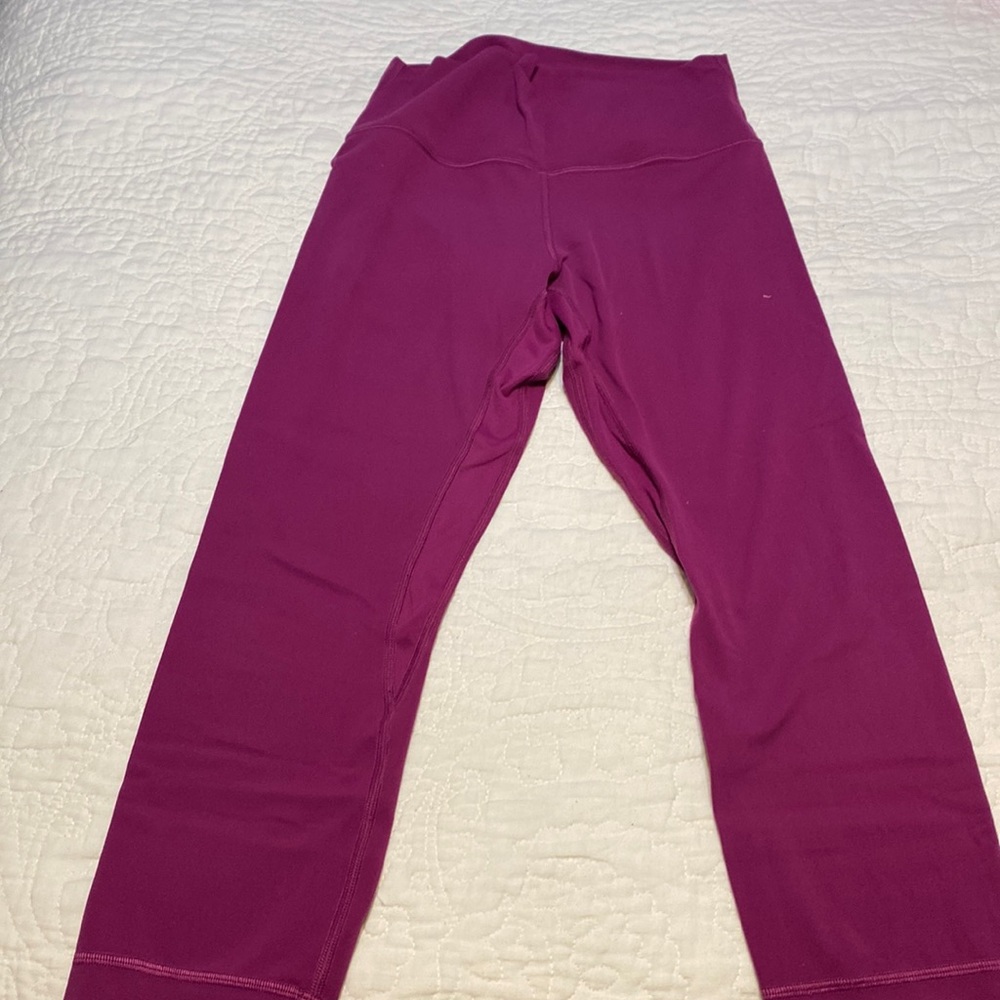 Lululemon align leggings. 23 inches size 6